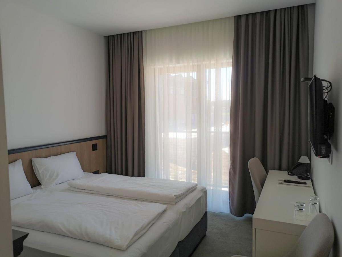 Hotel Crni Vrh Divčibare Exteriér fotografie